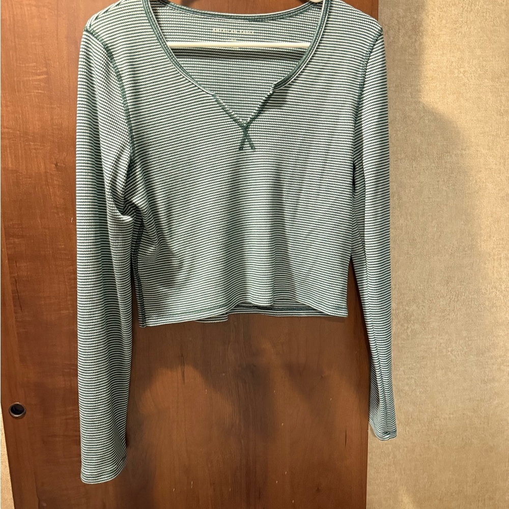American Eagle Outfitters Green Striped Long Sleeve Tee